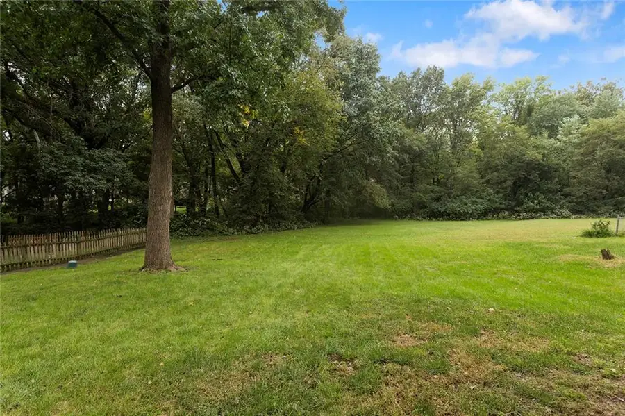 1001 Wyckwood Drive, Liberty, MO 64068 - #2