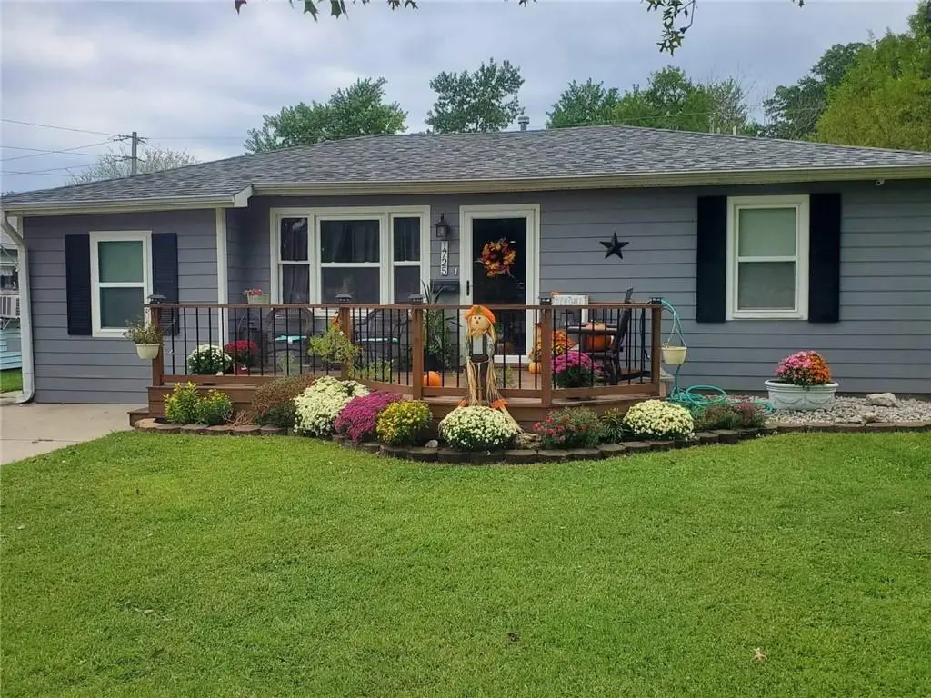 1725 S Central Avenue, Chanute, KS 66720 - #1