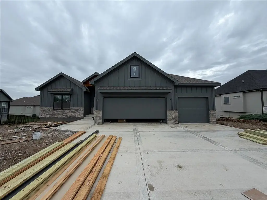 12805 N Champanel Way, Platte City, MO 64079 - #1