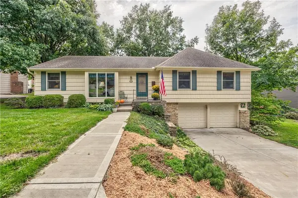 10803 W 98th Street, Overland Park, KS 66214