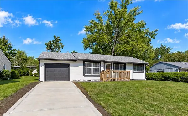 204 Pacific Drive, Belton, MO 64012