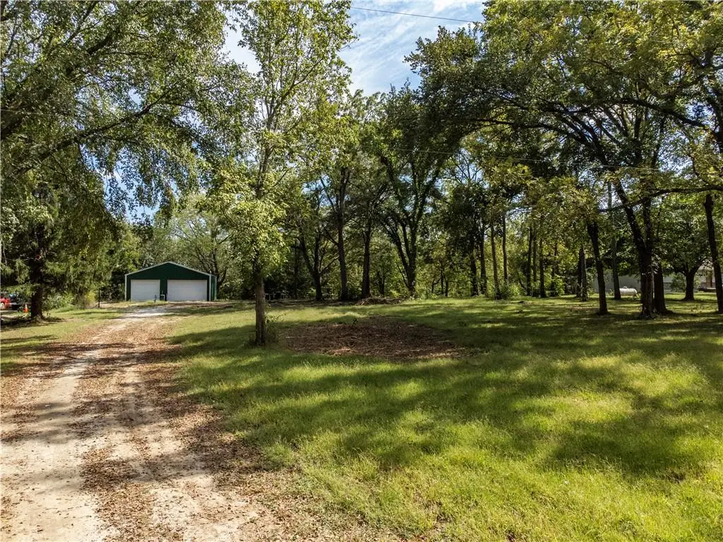 8423 S Russell Road, Oak Grove, MO 64075 - #1