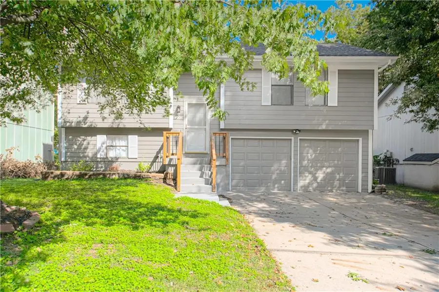 8904 NE 72nd Street, Kansas City, MO 64158 - #2