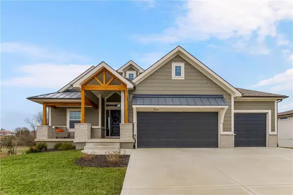 2023 SW Hook Farm Drive, Lee's Summit, MO 64082