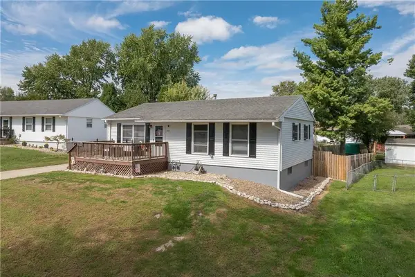 2502 Evergreen Lane, St Joseph, MO 64503