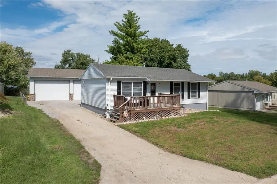 2502 Evergreen Lane, Saint Joseph, MO 64503 - #2