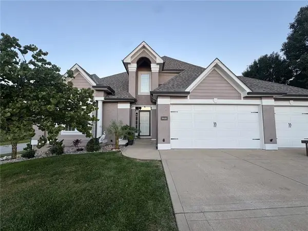 10429 N Lawn Avenue, Kansas City, MO 64156