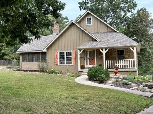 6233 Marion Avenue, Kansas City, MO 64133 - #2