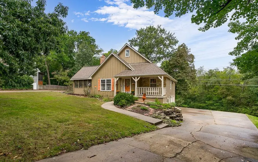 6233 Marion Avenue, Kansas City, MO 64133 - #3