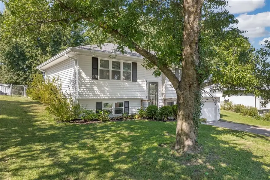 6214 N 23rd Street Terrace, Country Club, MO 64505 - #2