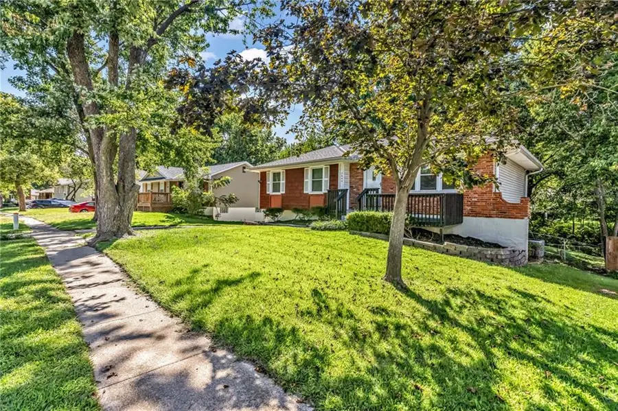 7644 NW Milrey Drive, Kansas City, MO 64152 - #3