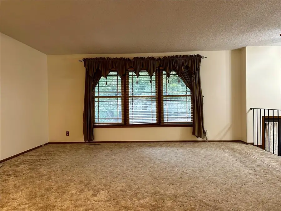 140 White Ridge Drive, Maryville, MO 64468 - #3