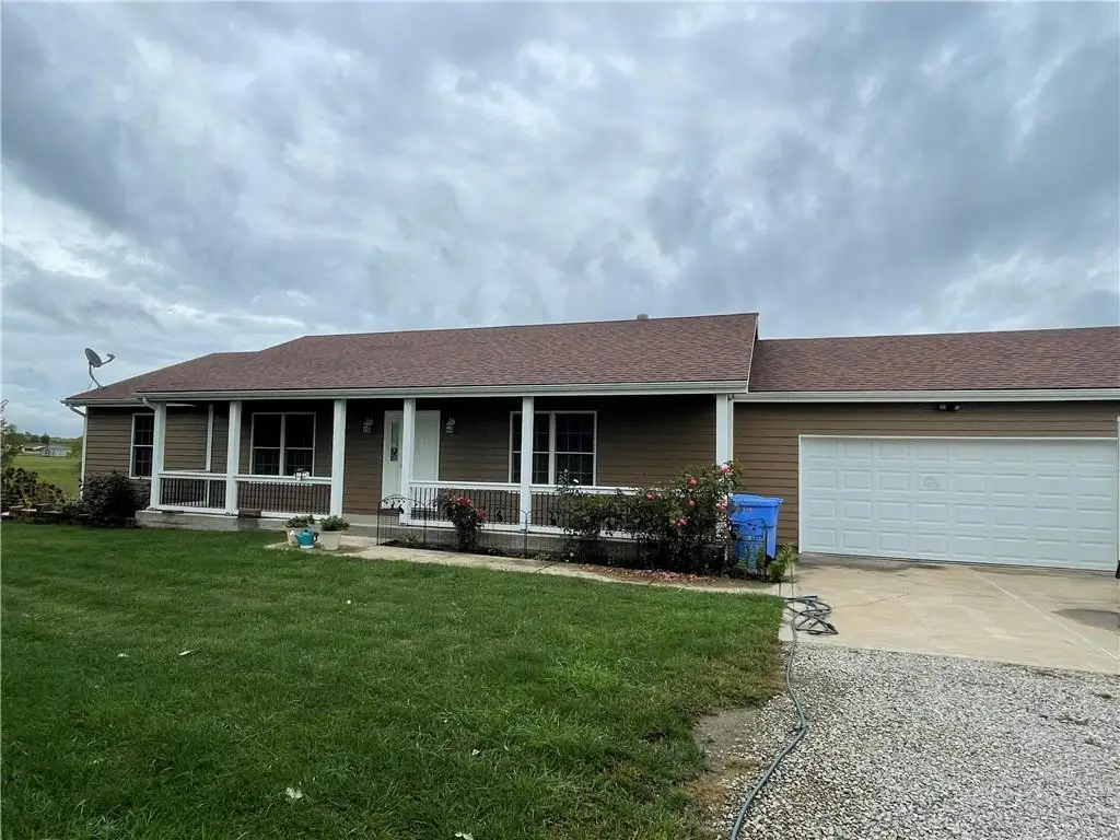 19130 255th Street, Tonganoxie, KS 66086 - #1