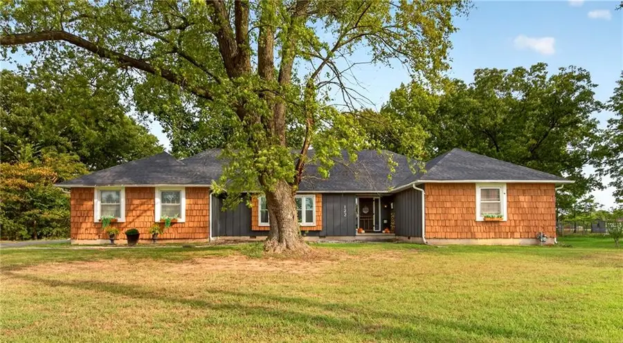122 W Carlton Street, Frontenac, KS 66763 - #2
