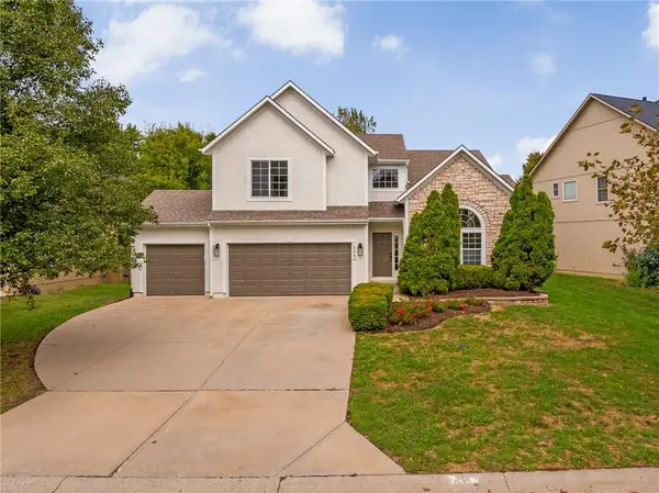 16664 W 155th Terrace, Olathe, KS 66062