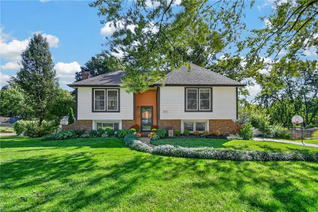 517 S Franklin Street, Raymore, MO 64083 - #1