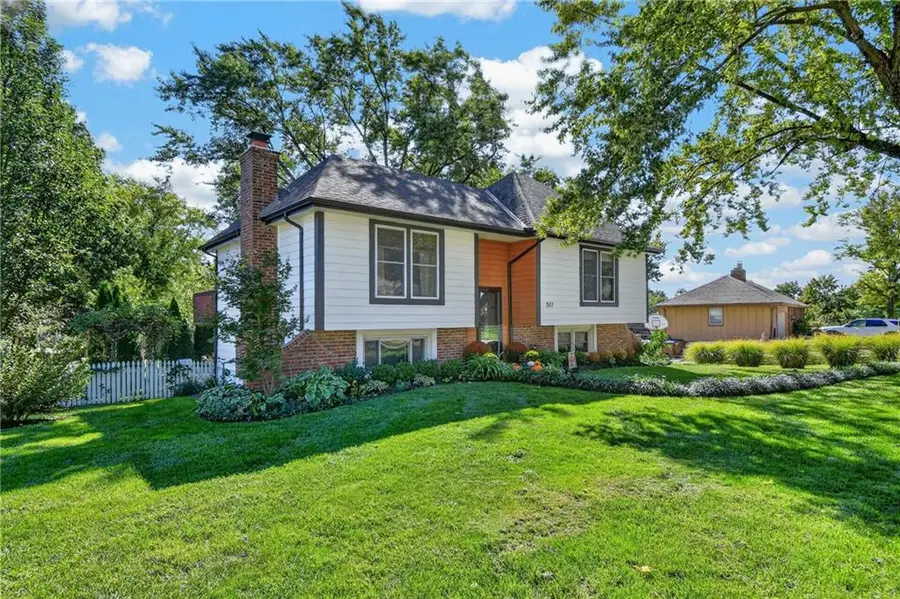 517 S Franklin Street, Raymore, MO 64083 - #2