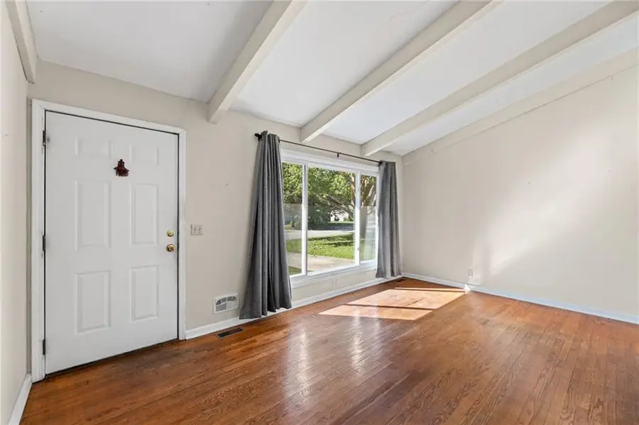 5718 W 75th Terrace, Prairie Village, KS 66208 - #2