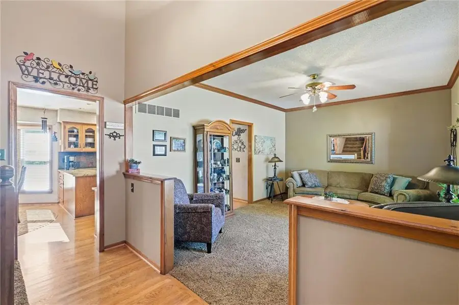 14715 S Arapaho Drive, Olathe, KS 66062 - #3
