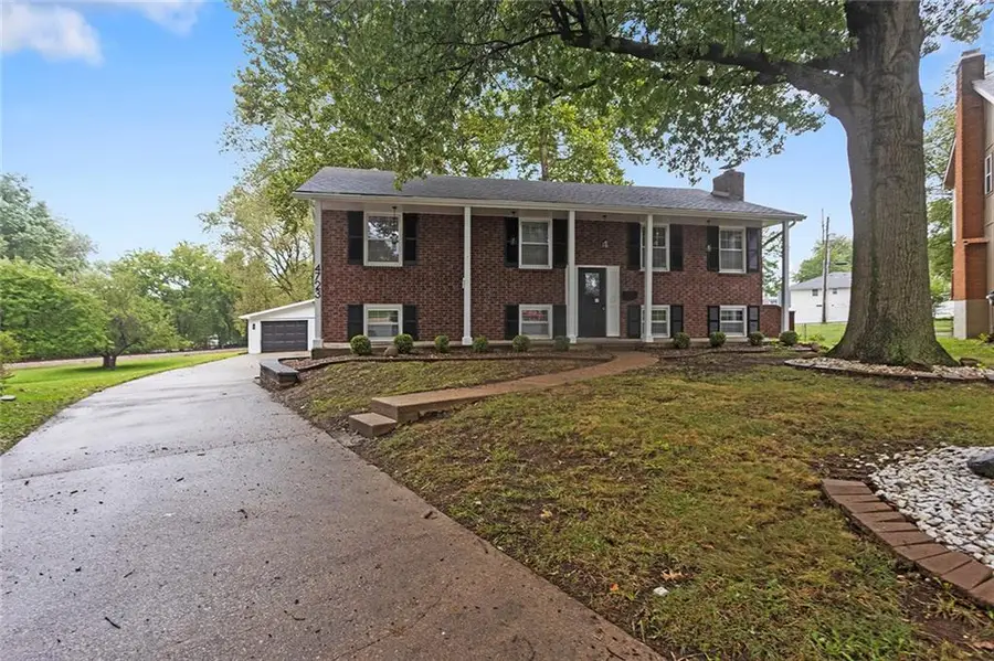 4723 E 138th Terrace, Grandview, MO 64030 - #2