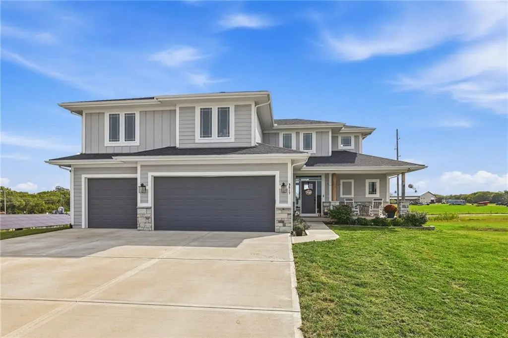 9517 Ingrid Street, De Soto, KS 66018 - #1