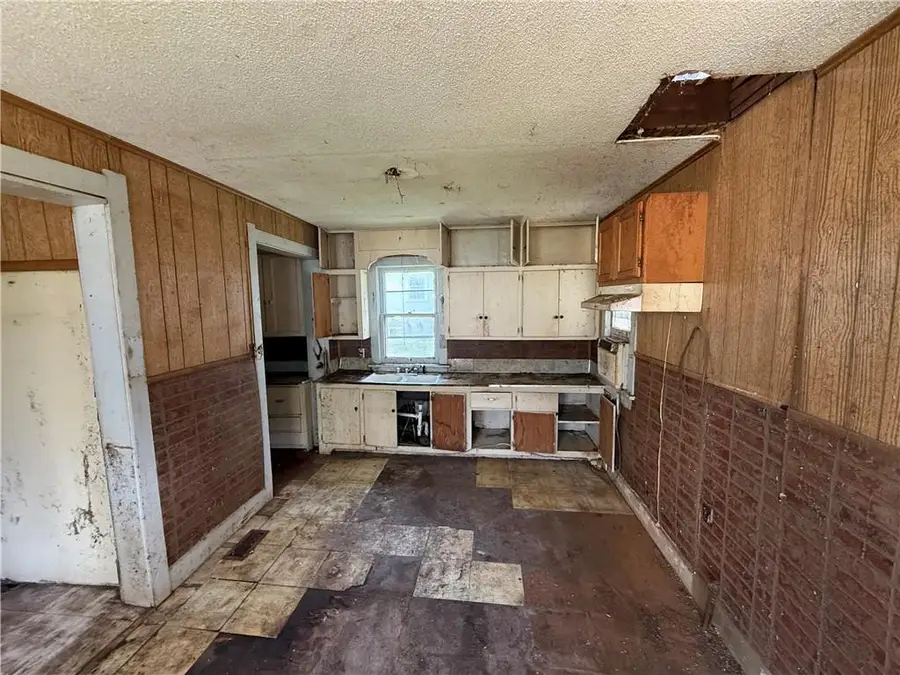 503 Benton Avenue, Excelsior Springs, MO 64024 - #2