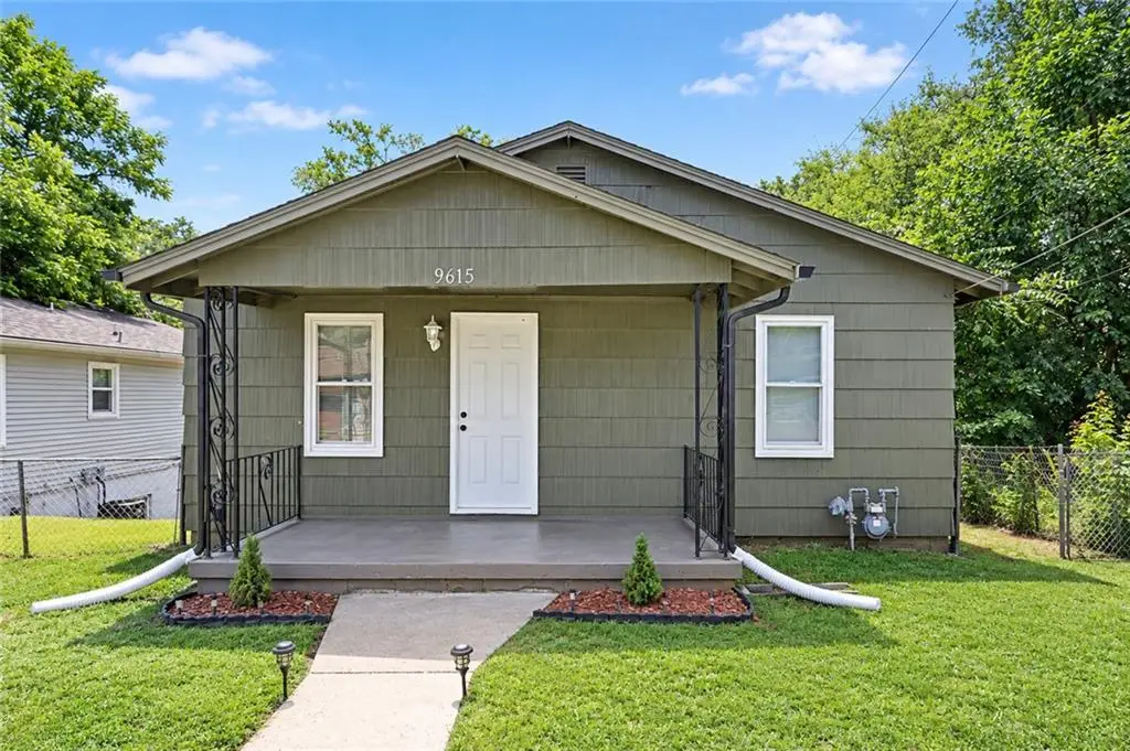 9615 E 18th Street, Independence, MO 64052 - #1