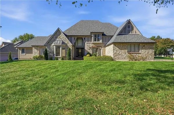 4329 SE Furlong Drive, Lee's Summit, MO 64082