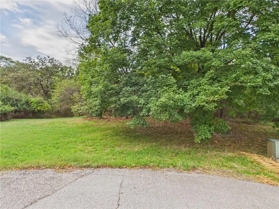 0000 Hillcrest Drive, Nevada, MO 64772 - #2