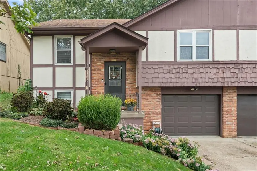 11322 Indiana Avenue, Kansas City, MO 64137 - #2