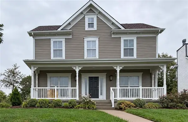 1270 SW Arbor Park Drive, Lee's Summit, MO 64082