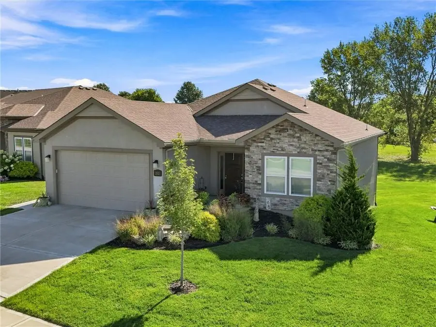 2113 Greenfield Point, Kearney, MO 64060 - #2