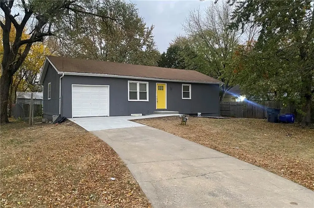 9201 W 98th Terrace, Overland Park, KS 66212 - #1