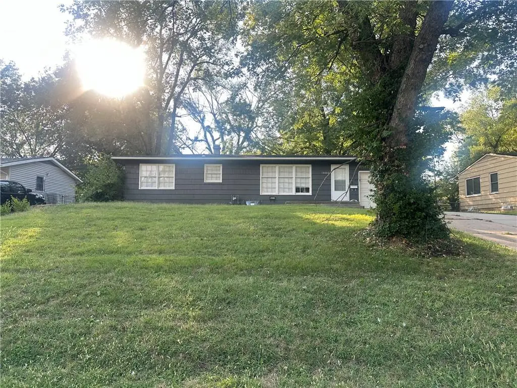 10002 Belmont Avenue, Kansas City, MO 64134 - #1