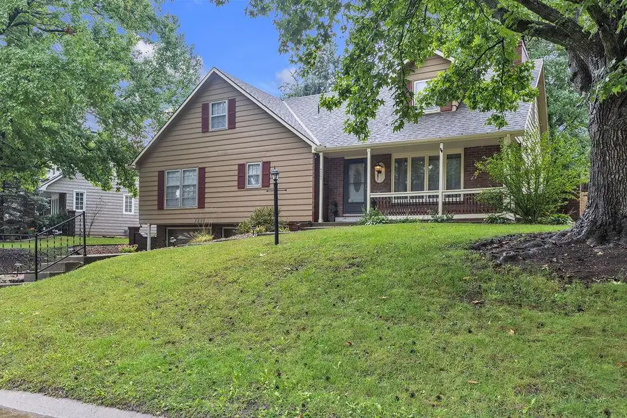 5205 Mockingbird Lane, Saint Joseph, MO 64506 - #3