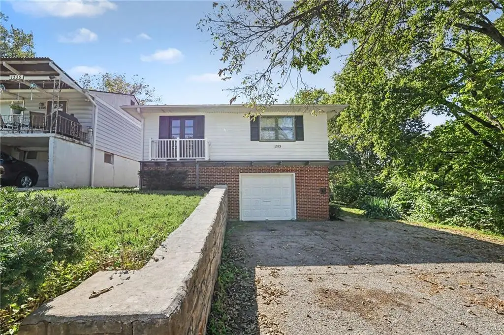 1333 E 84th Terrace, Kansas City, MO 64131 - #1