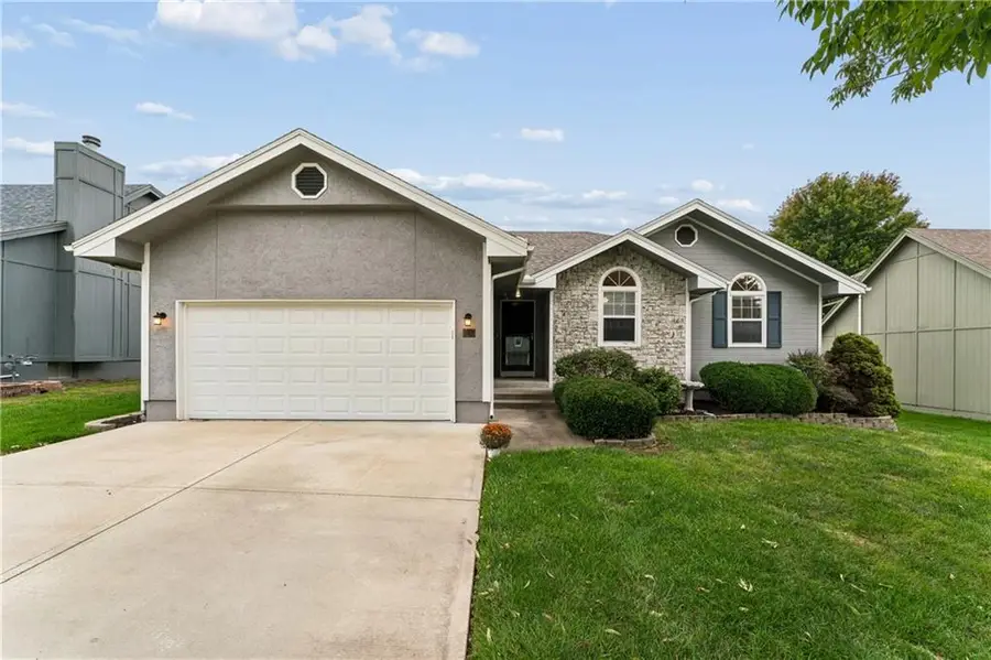 809 NE Aaron Drive, Lees Summit, MO 64086 - #2