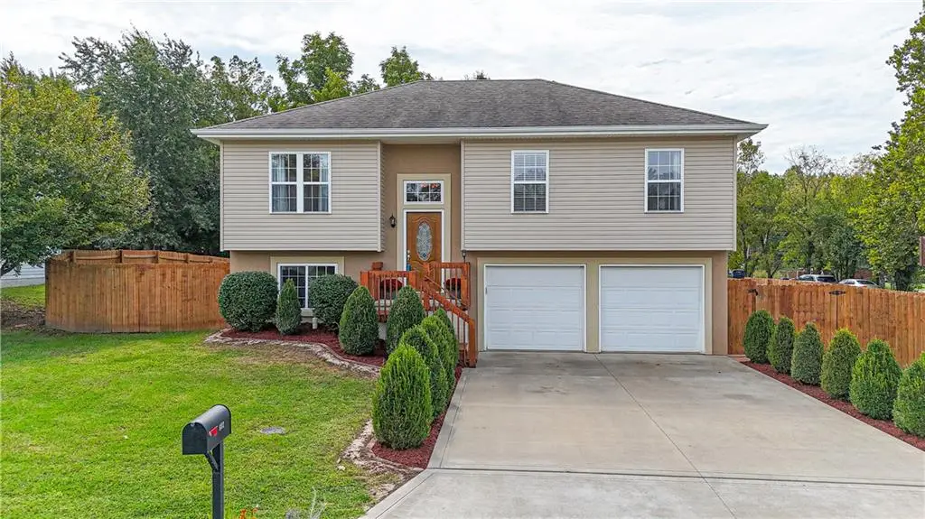 602 E 27th Street, Sedalia, MO 65301 - #1
