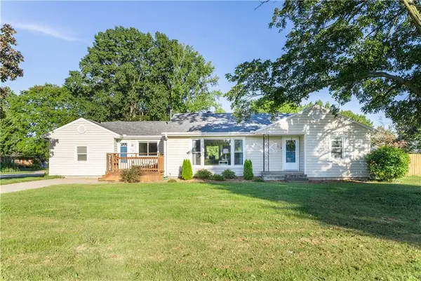 1402 S English Avenue, Marshall, MO 65340