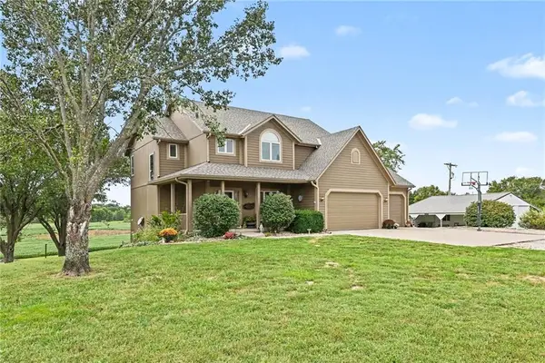 14275 142nd Street, Bonner Springs, KS 66012