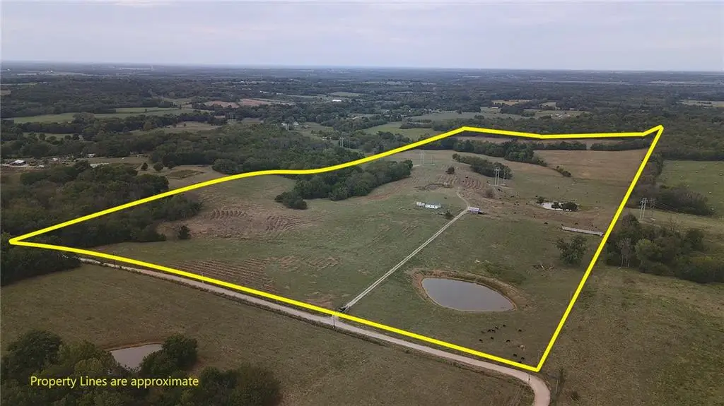 11782 NE County Road 13004 Road, Urich, MO 64788 - #1