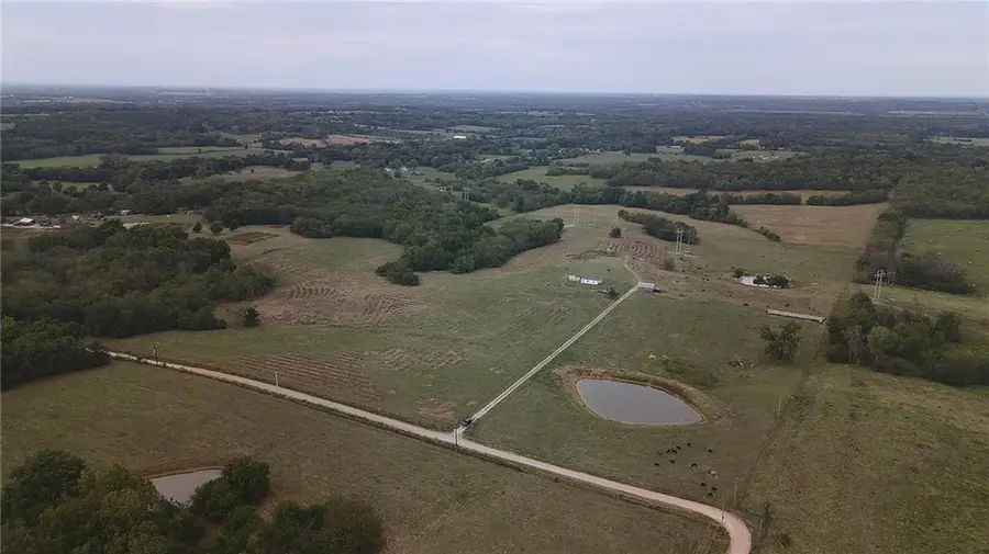 11782 NE County Road 13004 Road, Urich, MO 64788 - #2