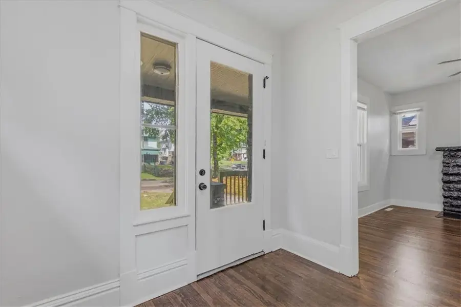 3249 Lockridge Avenue, Kansas City, MO 64128 - #2