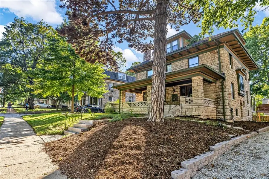 3712 Washington Street, Kansas City, MO 64111 - #3