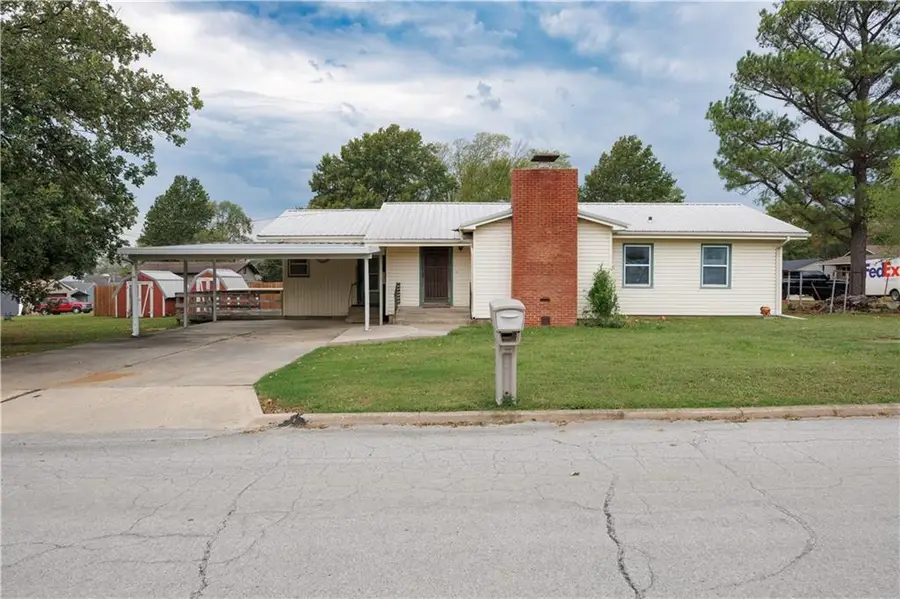 1008 Coronada Street, Coffeyville, KS 67337 - #2