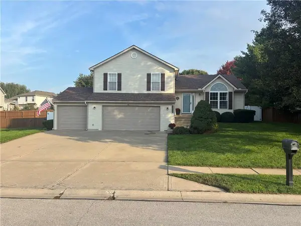 1304 NE 104th Place, Kansas City, MO 64155