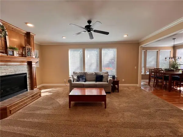 541 E Mockingbird Street, Gardner, KS 66030