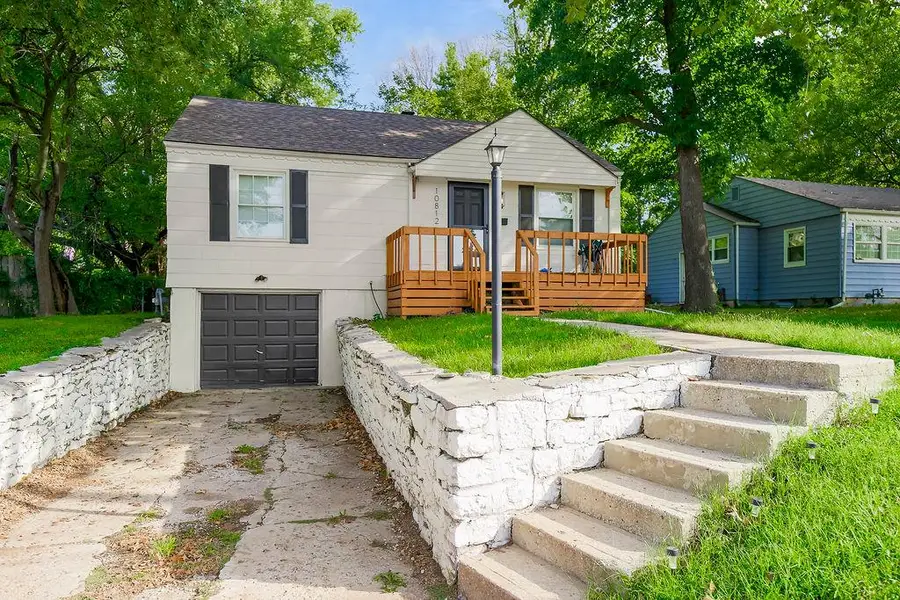 10812 E 59th Street, Raytown, MO 64133 - #2