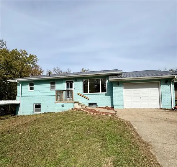 260 Cedar Street, Osceola, MO 64776