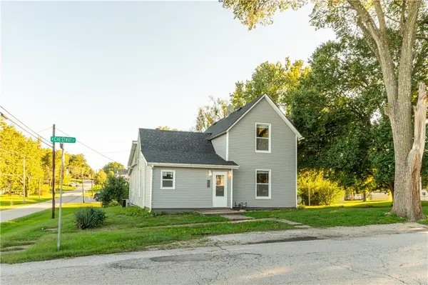 202 W Chestnut Street, Savannah, MO 64485